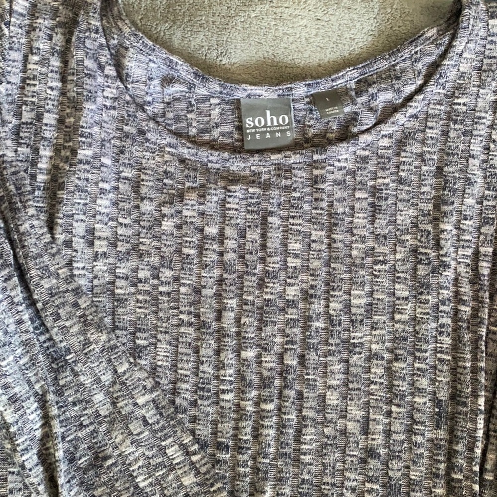 Women’s shirt